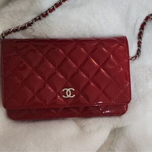 Chanel Red Quilted Women's Bag - Patent leather WOC